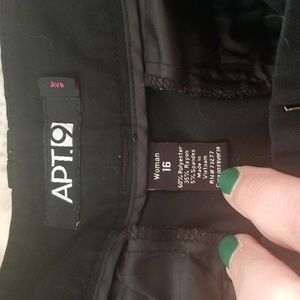 Apt 9 black wide legged capris pants. Size 16W. Lost weight.